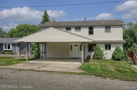 2841 CORAL Way Brighton Township Livingston MI 48114