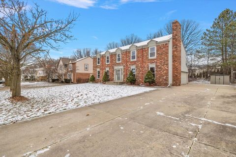 A home in West Bloomfield Twp