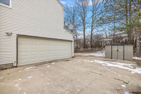 A home in West Bloomfield Twp