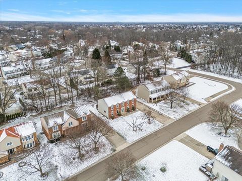 A home in West Bloomfield Twp