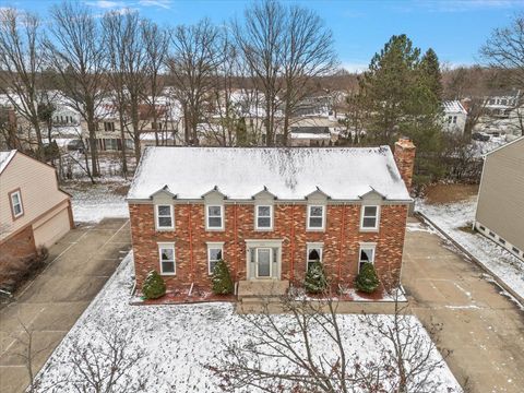 A home in West Bloomfield Twp