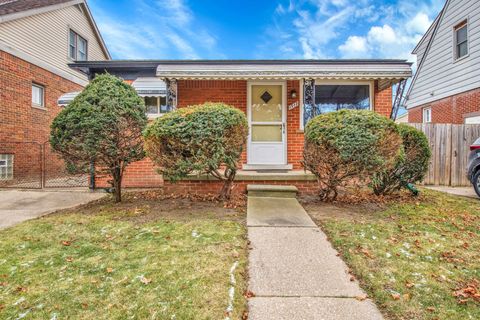 A home in Lincoln Park