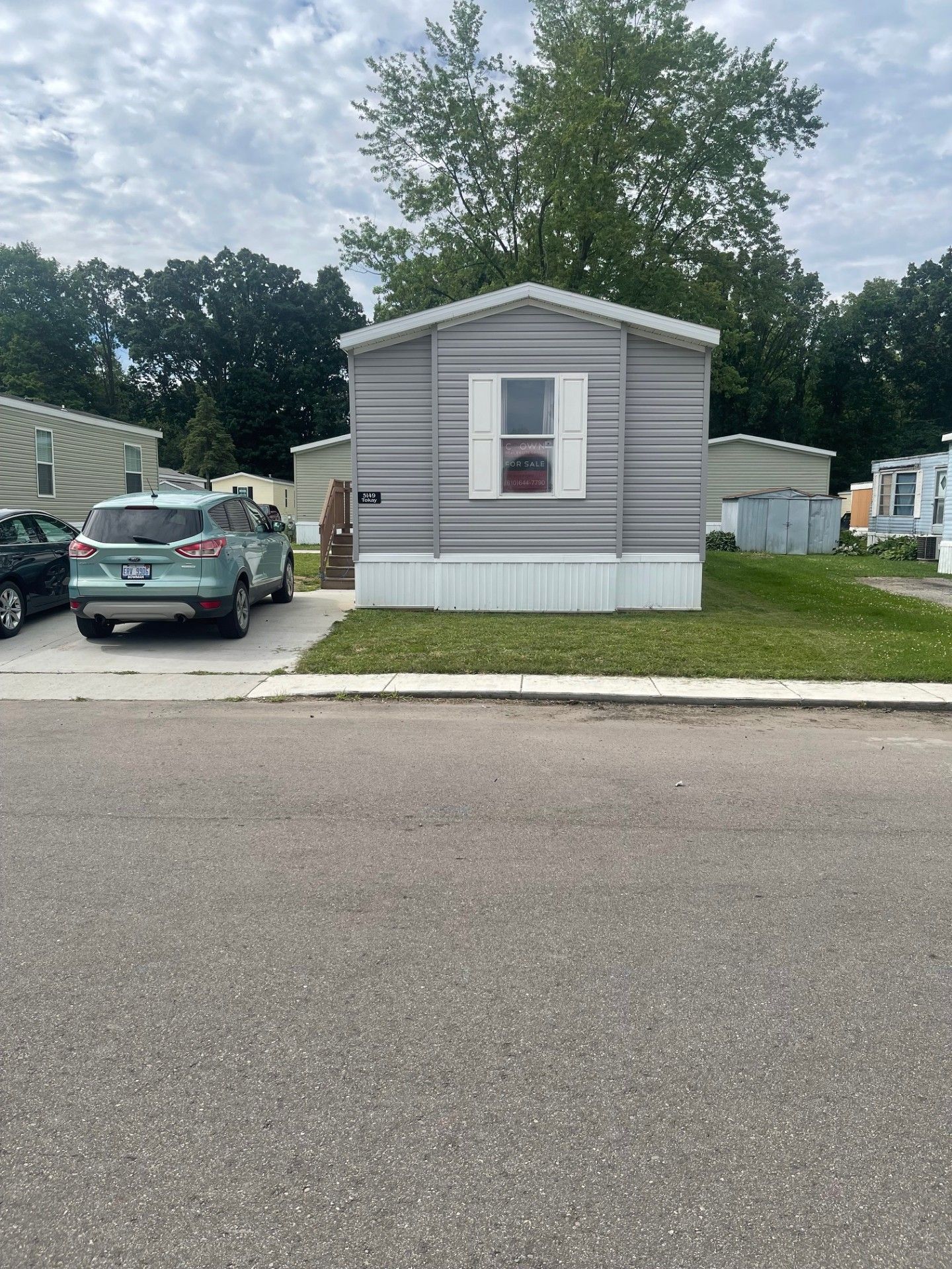 View Flint Twp, MI 48507 mobile home