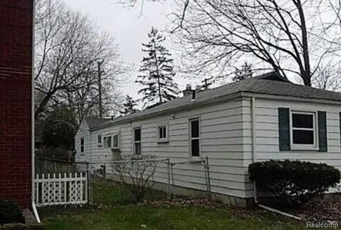 A home in Harper Woods