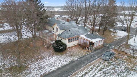 A home in Leslie Twp