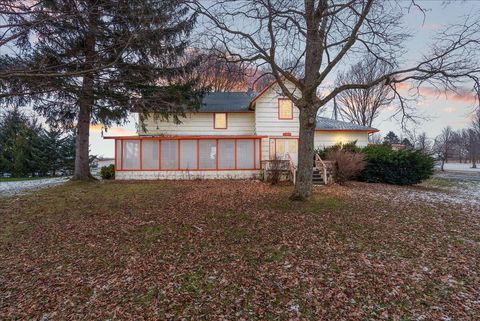 A home in Leslie Twp