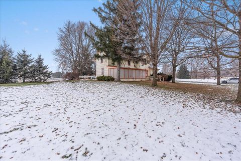 A home in Leslie Twp