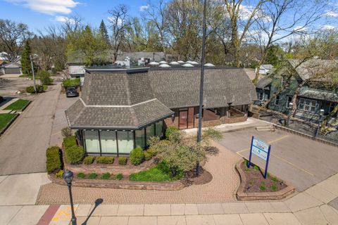 33604 GRAND RIVER Avenue Farmington City MI 48335