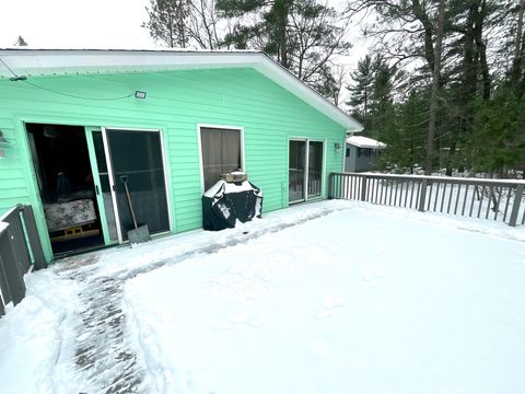 A home in Mills Twp