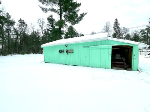 A home in Mills Twp