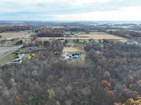 A home in Victor Twp