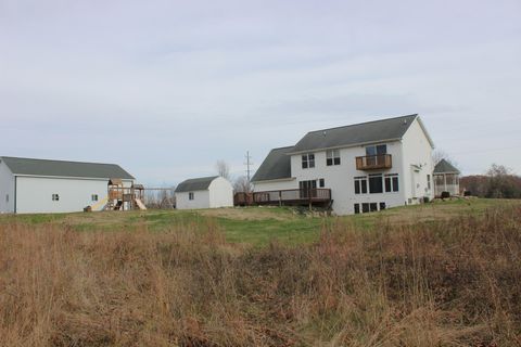 A home in Victor Twp