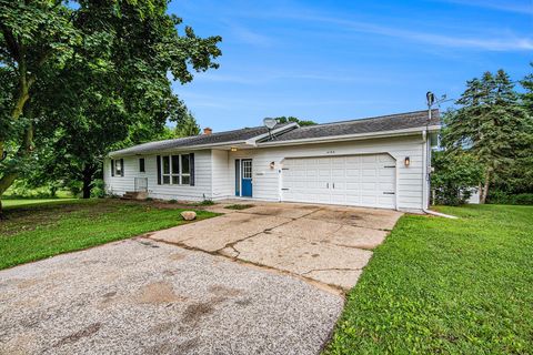 A home in Sheridan Twp - Newaygo