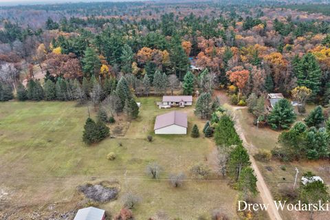 A home in Big Prairie Twp