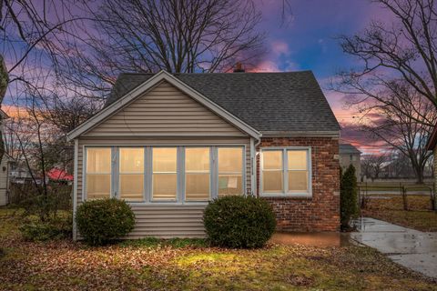 A home in Harper Woods