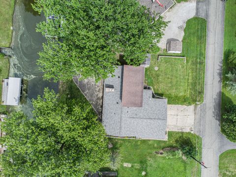 A home in Algansee Twp