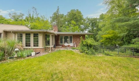 A home in Bloomfield Twp