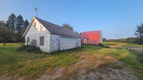 A home in Atlas Twp