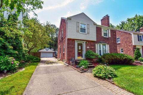 A home in Grosse Pointe Farms