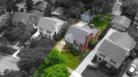 A home in Grosse Pointe Farms