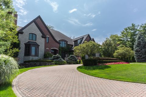 A home in Bloomfield Twp