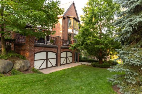 A home in Bloomfield Twp