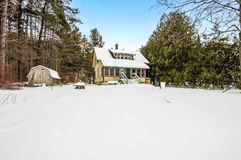 A home in Suttons Bay Twp