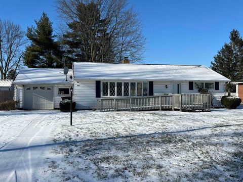 A home in Blissfield Vlg