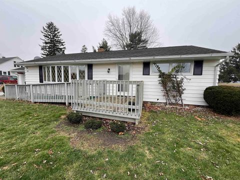 A home in Blissfield Vlg