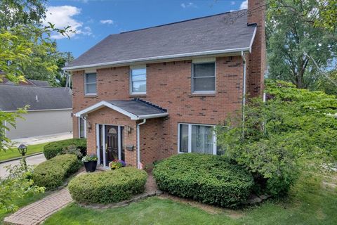 A home in Grosse Pointe Woods