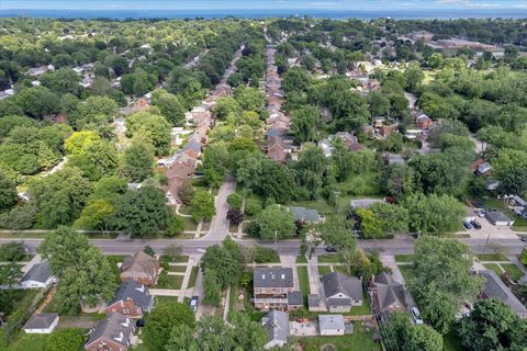 A home in Grosse Pointe Woods