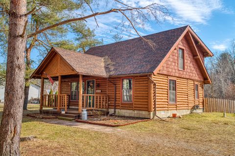 A home in Richfield Twp