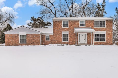 A home in West Bloomfield Twp