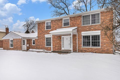 A home in West Bloomfield Twp