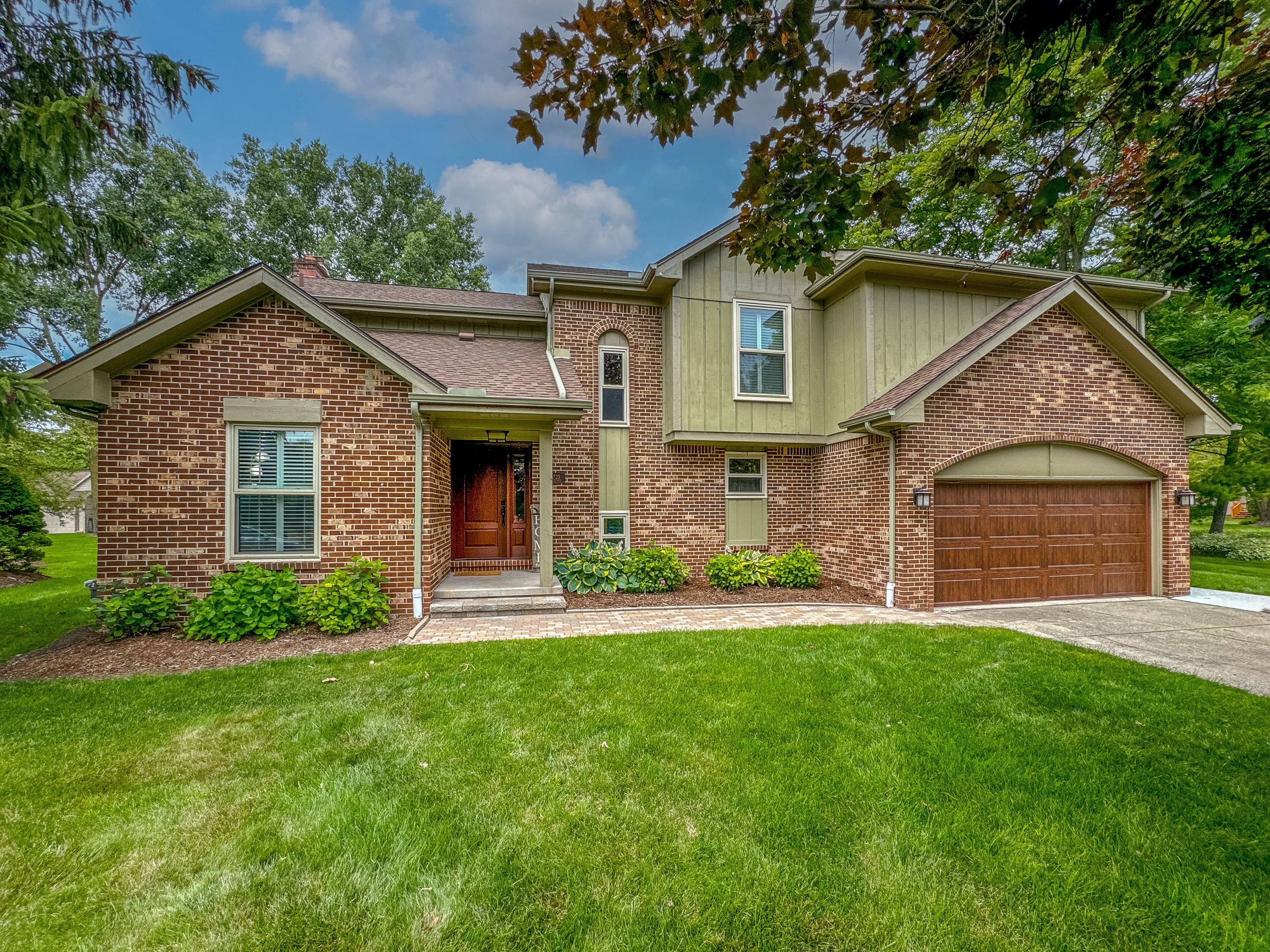 View Troy, MI 48098 house
