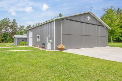 A home in Reeder Twp