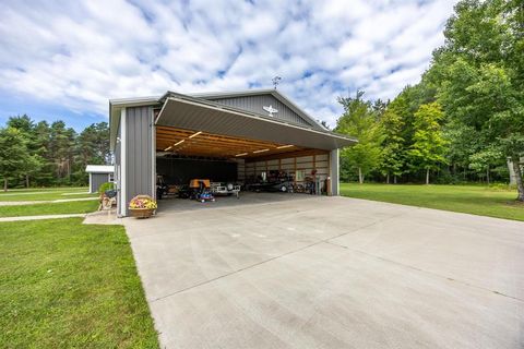 A home in Reeder Twp