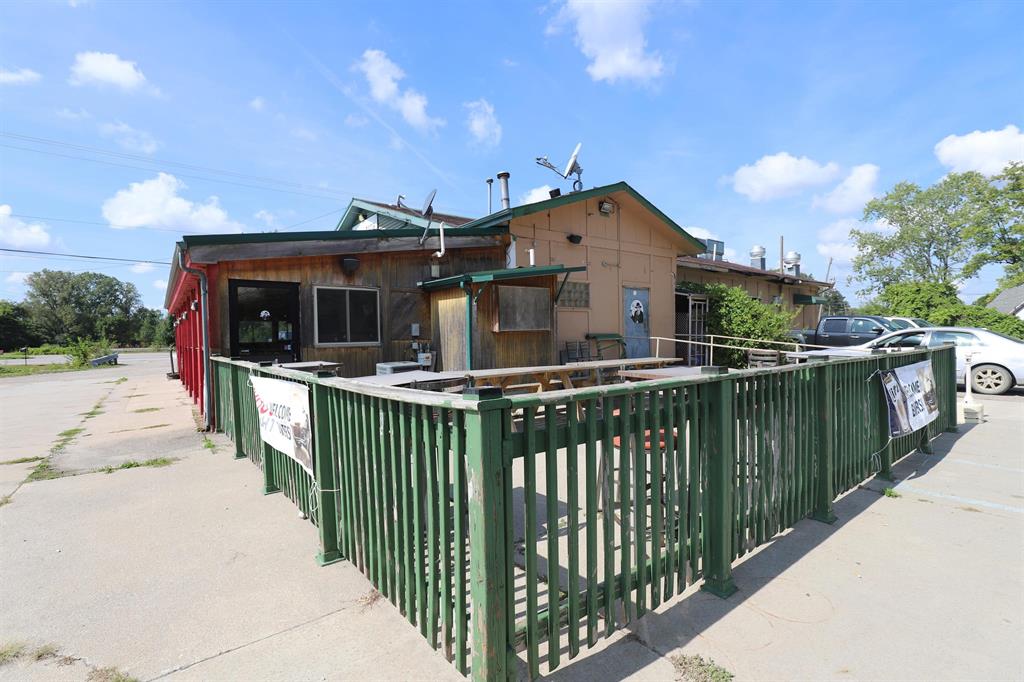 13508 N Saginaw Road