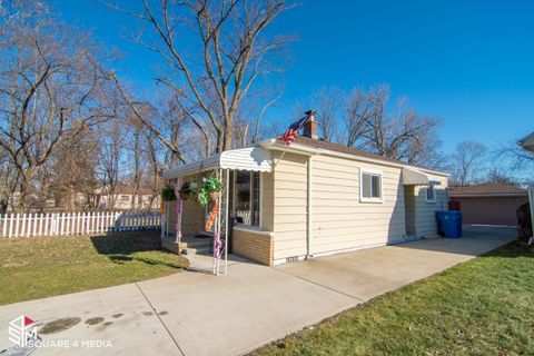 A home in Dearborn Heights