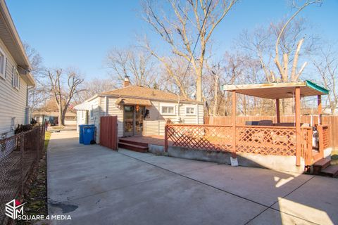 A home in Dearborn Heights