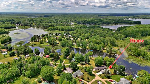 A home in Sheridan Twp - Mecosta