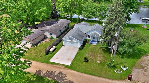 A home in Sheridan Twp - Mecosta