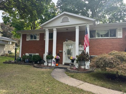 A home in Waterford Twp