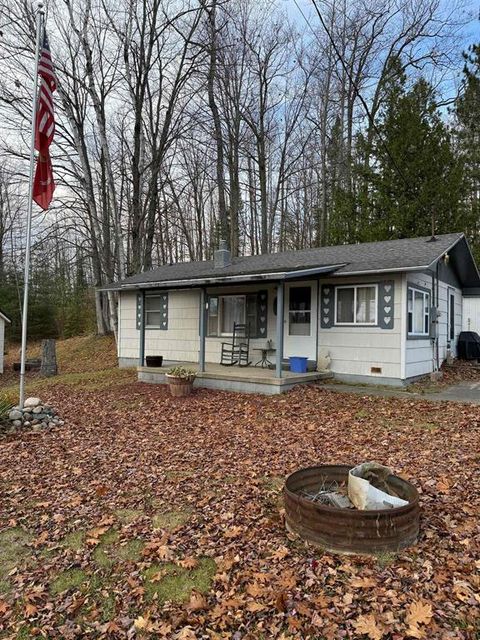 A home in Curtis Twp