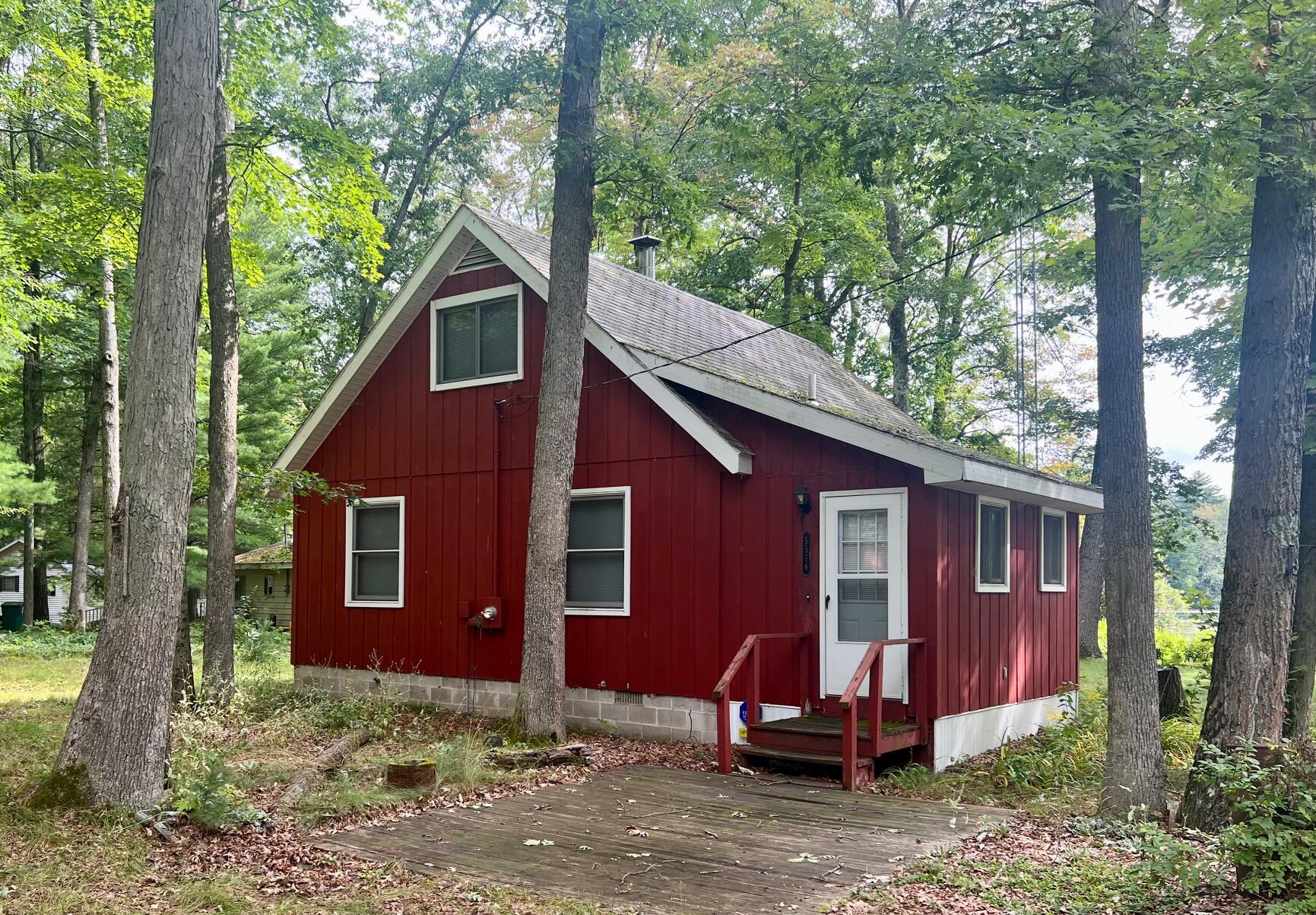 Photo 1 of 19 — 5576 S Whalen Lake Road, Unknown, MI 49304