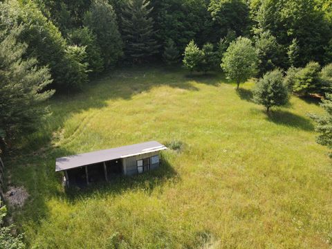 A home in Chestonia Twp