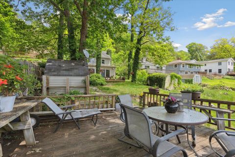 A home in Putnam Twp