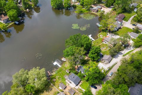 A home in Putnam Twp