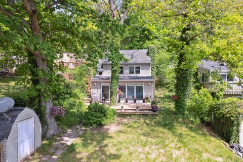 A home in Putnam Twp