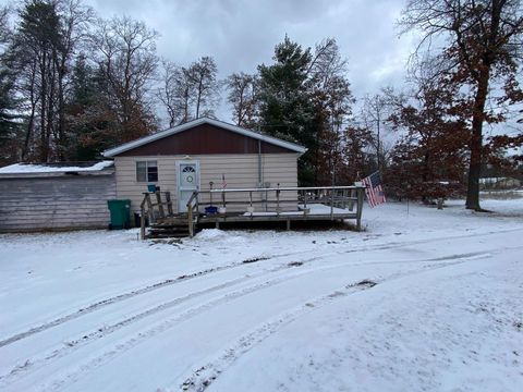 A home in Mills Twp